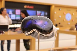 New Vision Pro: Best Simple Features to Expect
